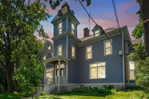 307 Walnut St, Saint Paul, MN 55102 - Photo 1