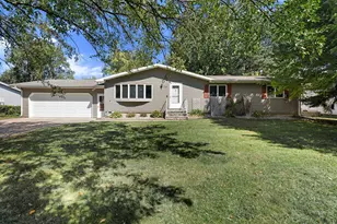 112 13th Ave NW, Waseca, MN 56093 - Photo 1