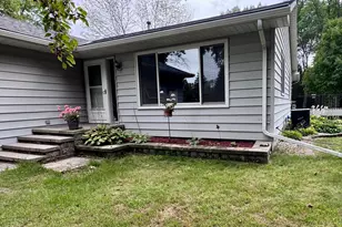 301 Myrick St, Le Sueur, MN 56058 - Photo 3