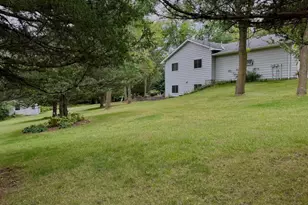 301 Myrick St, Le Sueur, MN 56058 - Photo 5