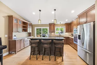 3261 Zane Avenue N, Crystal, MN 55422 - Photo 1
