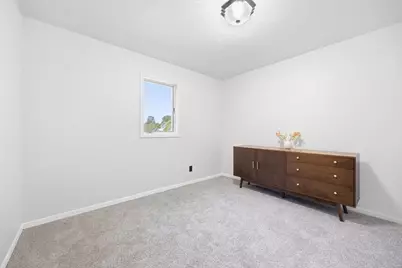 708 California Street NW, Hutchinson, MN 55350 - Photo 11