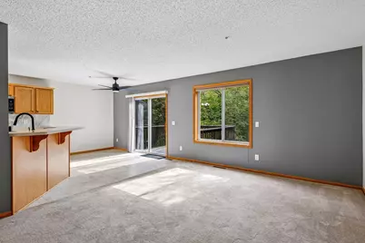 441 Pleasant Lane, Chaska, MN 55318 - Photo 5