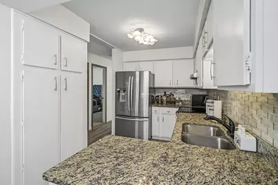 8445 Morgan Lane, Eden Prairie, MN 55347 - Photo 15