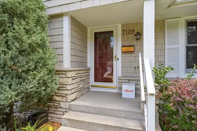 7109 Heatherton Trail, Edina, MN 55435 - Photo 5
