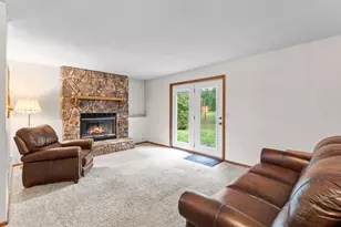 2966 Thunder Bay Rd, Little Canada, MN 55117 - Photo 23