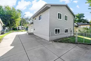 2069 N Ivy St, North Saint Paul, MN 55109 - Photo 29