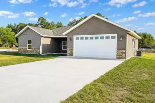 707 Cherry Ln, Perham, MN 56573 - Photo 7