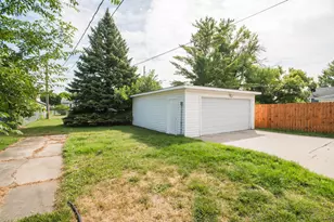 614 16th St N, Moorhead, MN 56560 - Photo 47