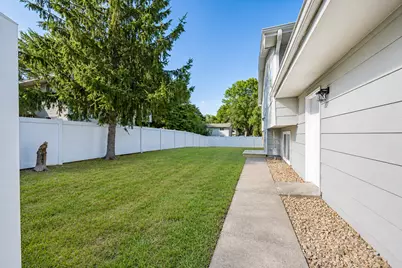 2113 109th Avenue NW, Coon Rapids, MN 55433 - Photo 5