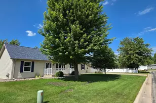 304 Paul Hanson Dr, Clarks Grove, MN 56016 - Photo 115