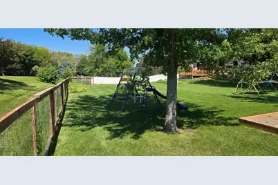 304 Paul Hanson Drive, Clarks Grove, MN 56016 - Photo 15