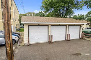 1720 Rollins Ave SE, Minneapolis, MN 55414 - Photo 17
