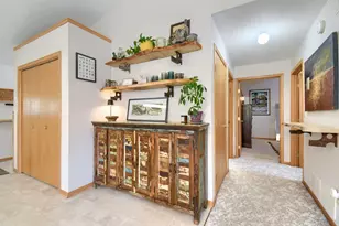828 Woodland Dr, Mahtomedi, MN 55115 - Photo 3