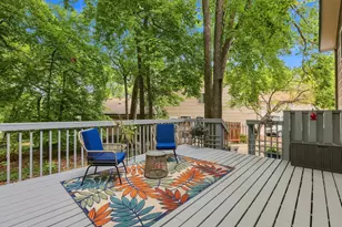 2779 Upland Ct, Plymouth, MN 55447 - Photo 3