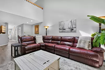 2408 Viola Heights Drive NE, Rochester, MN 55906 - Photo 9