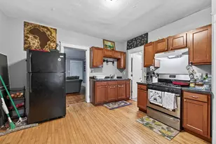 895 Rose Ave E, Saint Paul, MN 55106 - Photo 17