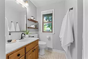 1619 Constance Dr E, Golden Valley, MN 55422 - Photo 29