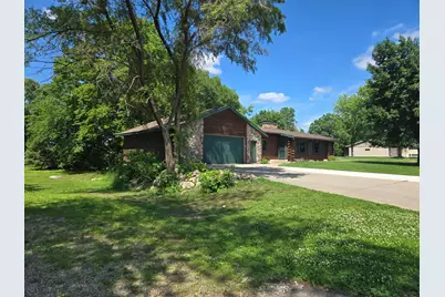 830 W Church Street, Belle Plaine, MN 56011 - Photo 41