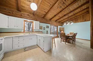 830 W Church St, Belle Plaine, MN 56011 - Photo 7