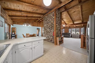 830 W Church Street, Belle Plaine, MN 56011 - Photo 9