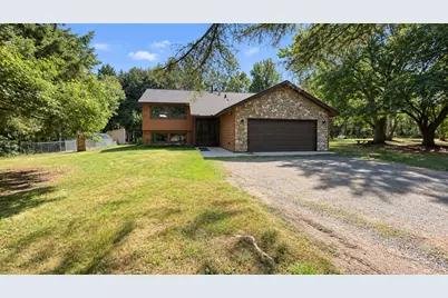 157 206th Street, Alden, WI 54026 - Photo 1