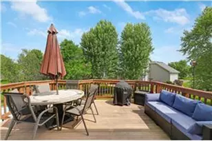 10425 Vera Cruz Dr N, Brooklyn Park, MN 55443 - Photo 11