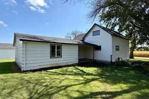 57736 370th St, Mountain Lake, MN 56159 - Photo 11