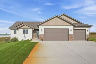 1326 Faith Hill Dr SW, Alexandria, MN 56308 - Photo 3