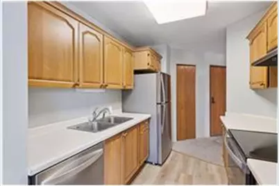 1425 W 28th Street #223, Minneapolis, MN 55408 - Photo 3