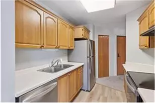 1425 W 28th St, Minneapolis, MN 55408 - Photo 3