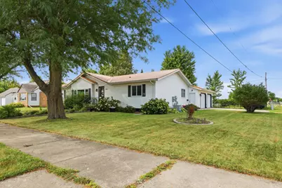 201 White Street S, Comfrey, MN 56019 - Photo 3