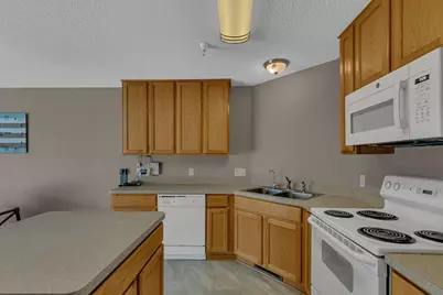 17529 69th Place N, Maple Grove, MN 55311 - Photo 5