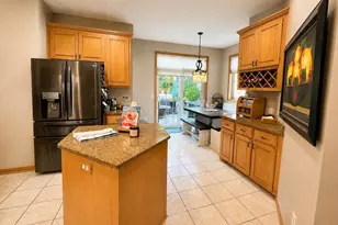 13904 Shoreside Ct, Savage, MN 55378 - Photo 9