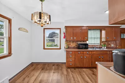 1042 6th Avenue S, South Saint Paul, MN 55075 - Photo 7
