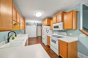 5443 Brewer Ln, Inver Grove Heights, MN 55076 - Photo 9