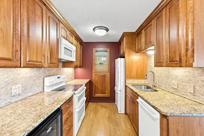 14630 Garrett Avenue #613, Apple Valley, MN 55124 - Photo 11