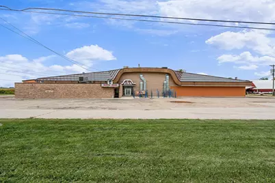 1600 10th Drive SE, Austin, MN 55912 - Photo 1