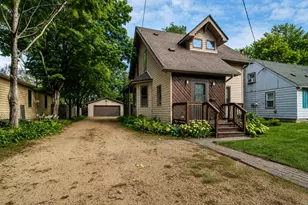 1008 Quincy St, North Mankato, MN 56003 - Photo 1