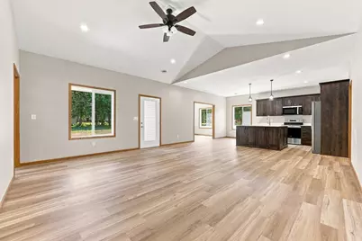 6001 6th Street #B, Lake Park, MN 56554 - Photo 5