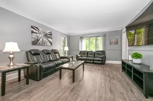 4905 Safari Ct S, Eagan, MN 55122 - Photo 7