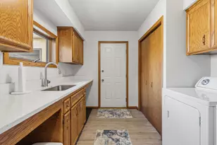 1685 6th Ave W, Shakopee, MN 55379 - Photo 9