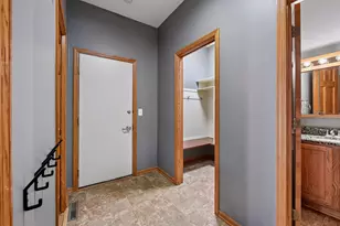 561 Bighorn Dr, Chanhassen, MN 55317 - Photo 27