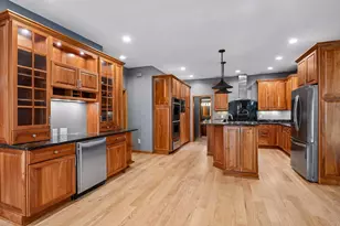 561 Bighorn Dr, Chanhassen, MN 55317 - Photo 17