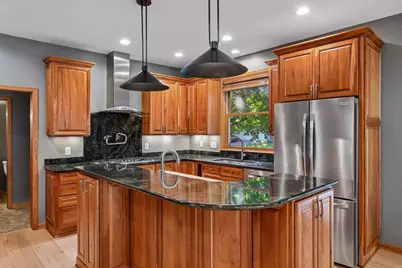 561 Bighorn Drive, Chanhassen, MN 55317 - Photo 19