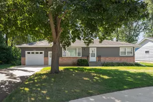 201 Linden Pl S, Northfield, MN 55057 - Photo 1