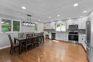 2757 Sherwood Rd, Mounds View, MN 55112 - Photo 9