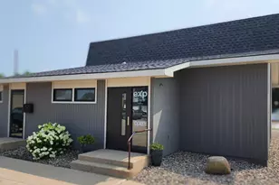 152 E Pearl St, Owatonna, MN 55060 - Photo 1