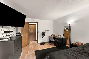 2460 Crestwood Dr, North Saint Paul, MN 55109 - Photo 15