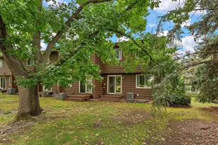 2460 Crestwood Dr, North Saint Paul, MN 55109 - Photo 31